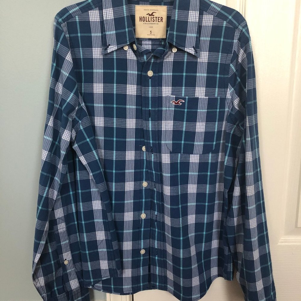 Hollister Blue Button Down (size S)
